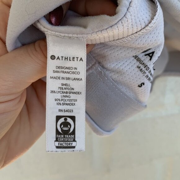 Athleta White Criss Cross Sports Bra size Small - Picture 4 of 4
